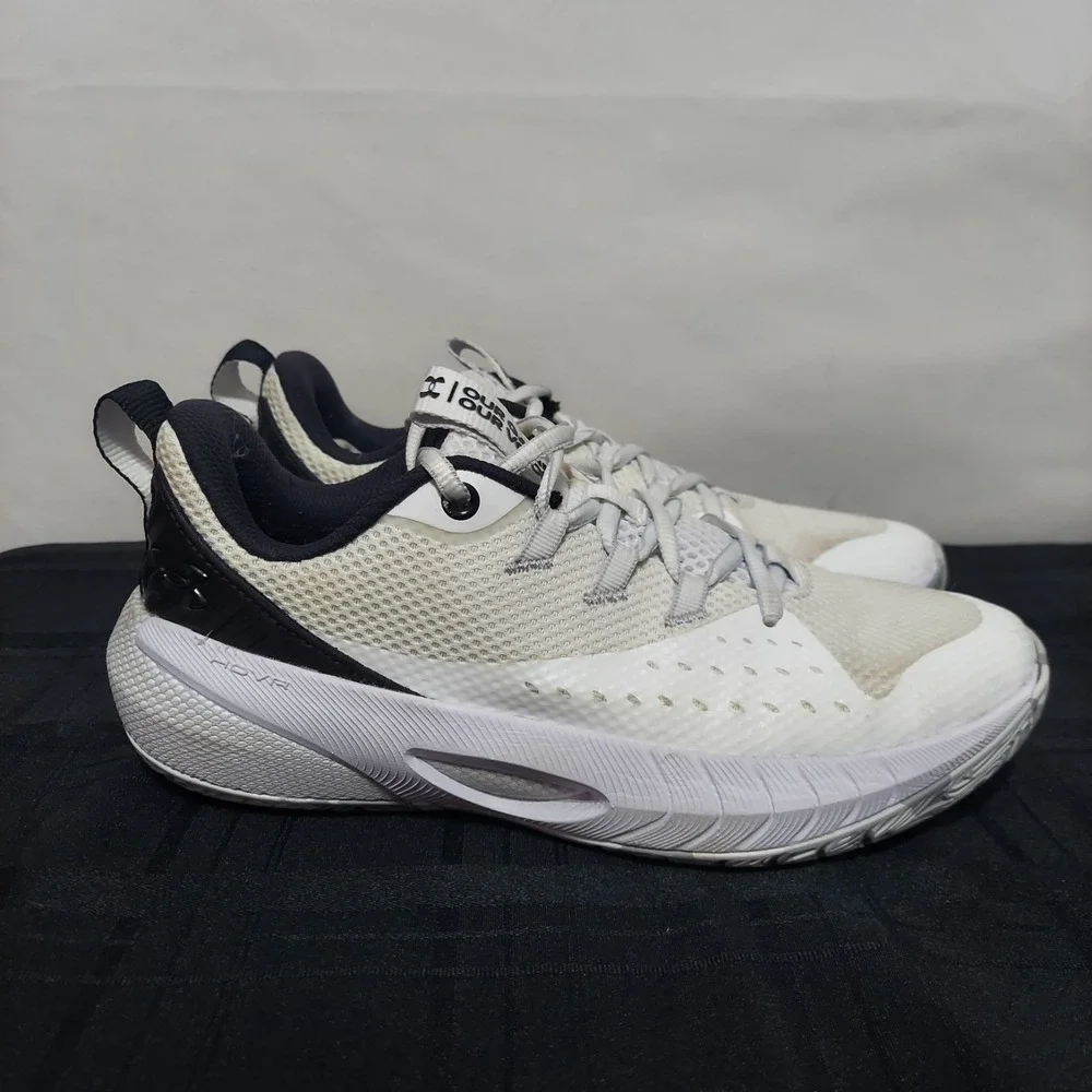 Under Armour HOVR Ascent Basketball White Sneaker‎ Shoes UA 3025680-001 Womens 9